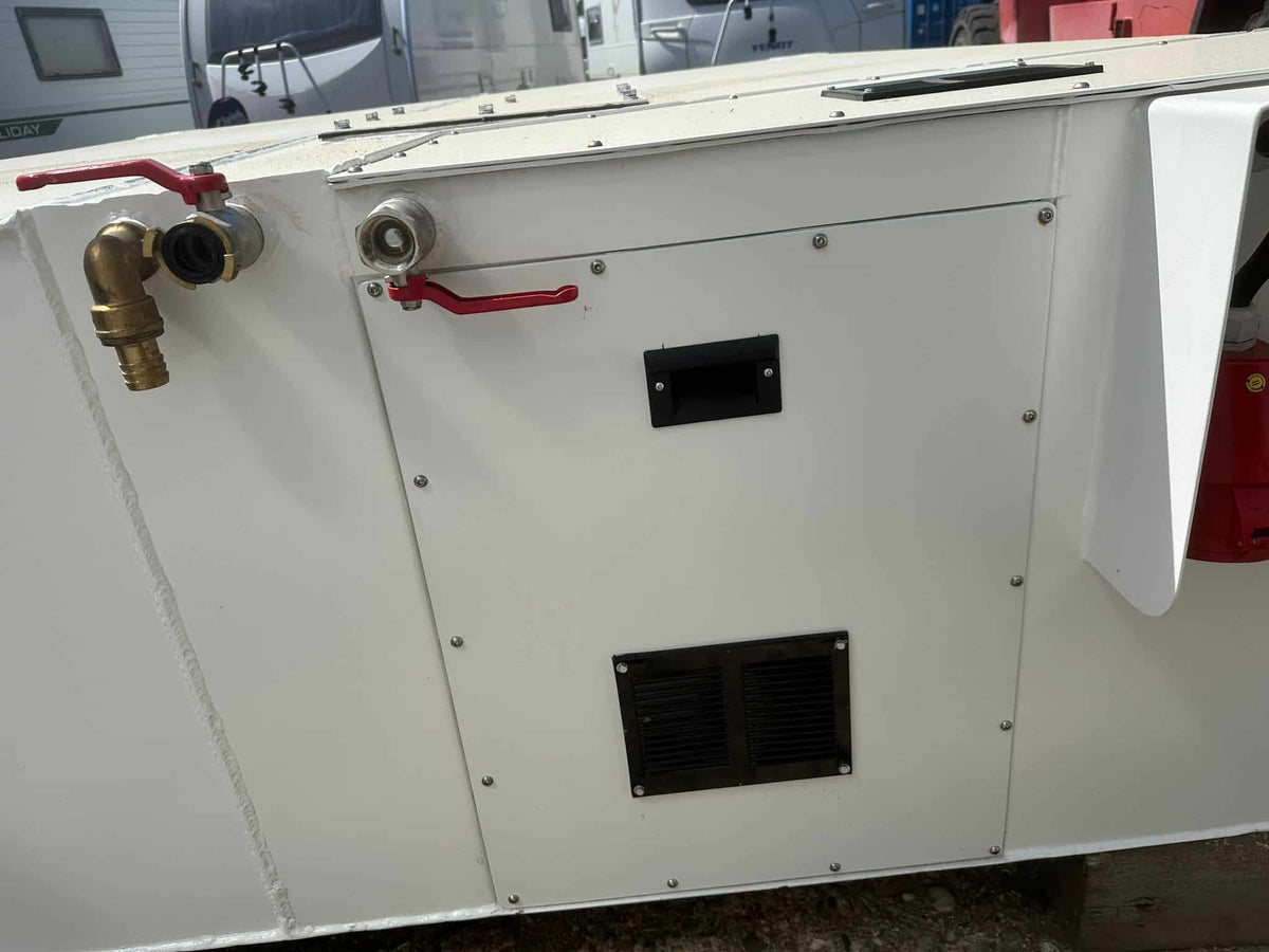 Frisch-  Brauchwassertank 10'
