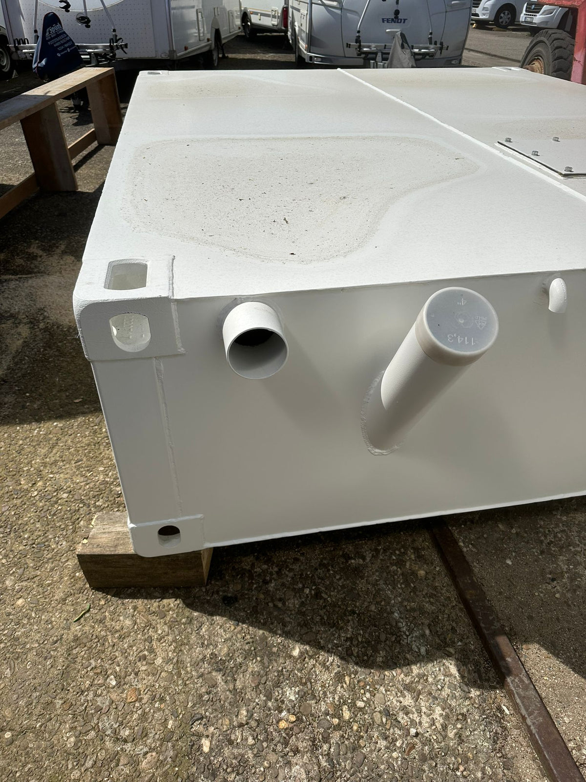 Frisch- Brauchwassertank 10'