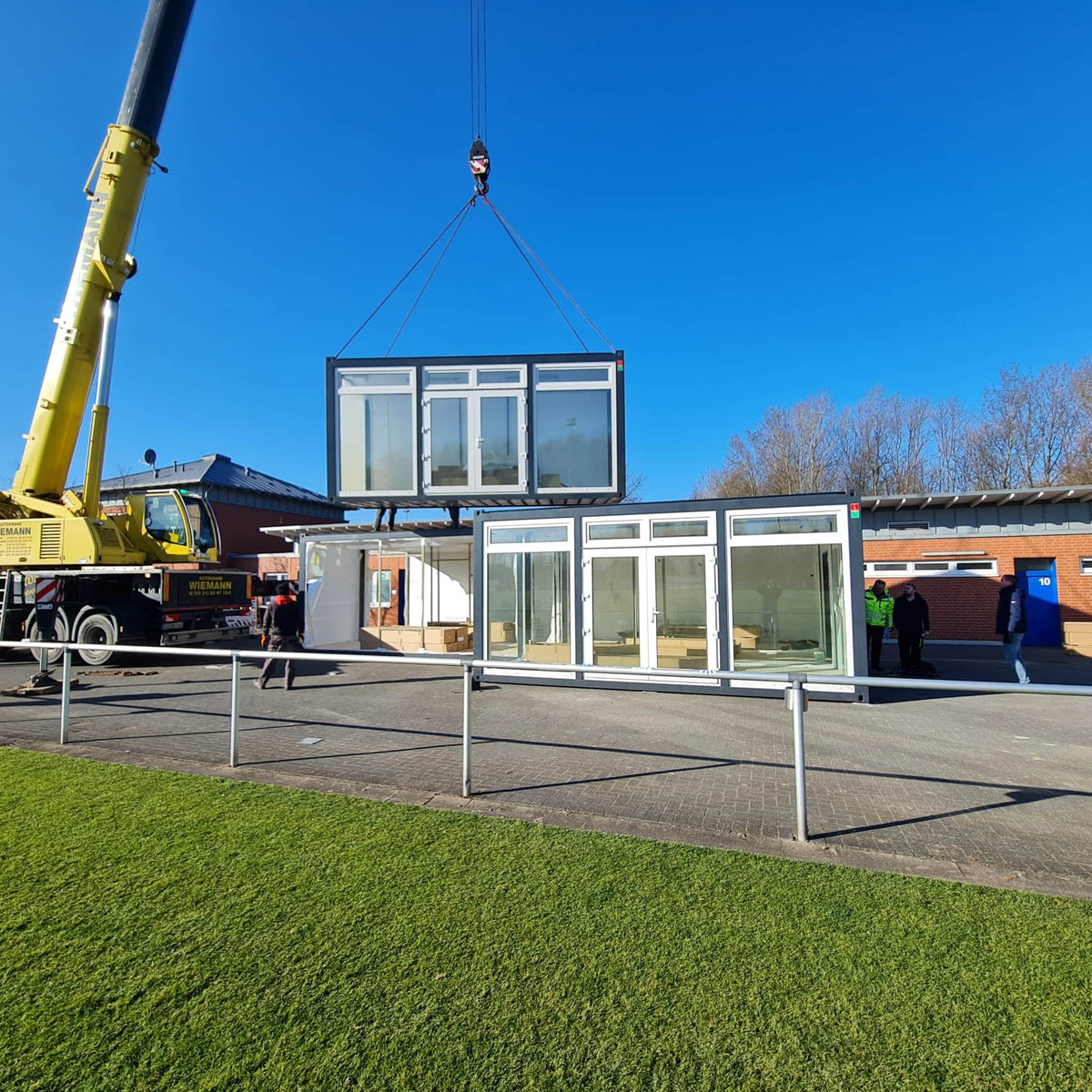9x Bürocontainer 20‘