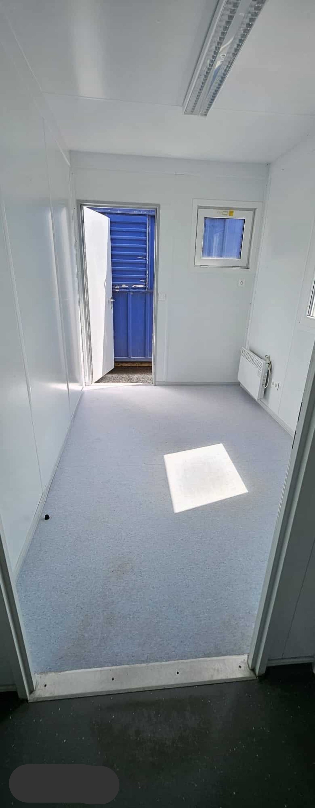 20‘ Duschcontainer mit Umkleide