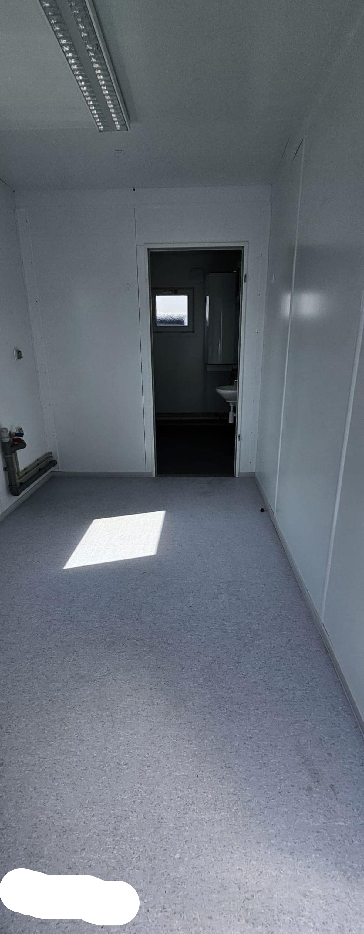 20‘ Duschcontainer mit Umkleide
