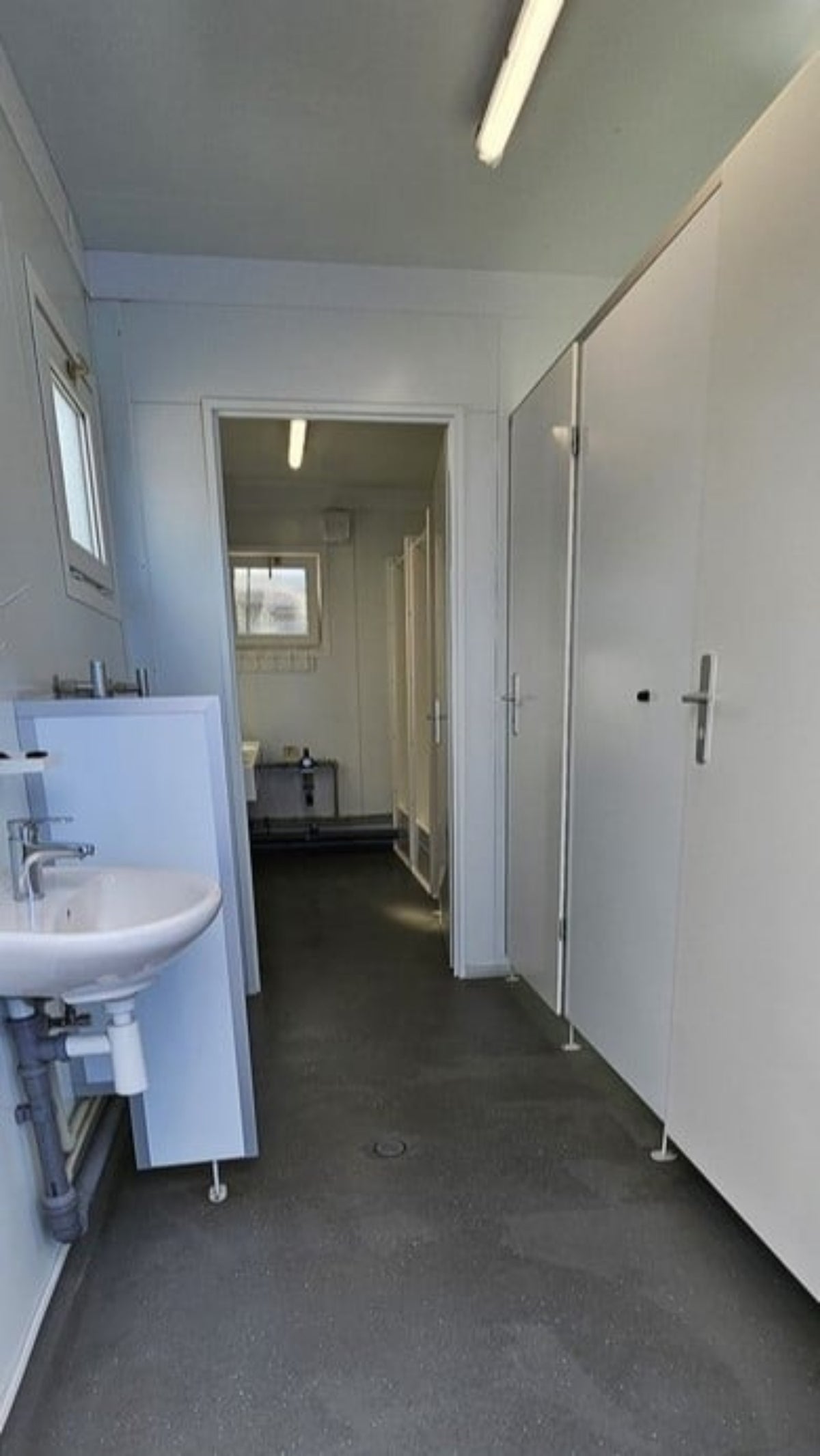 WC / Duschcontainer 20'
