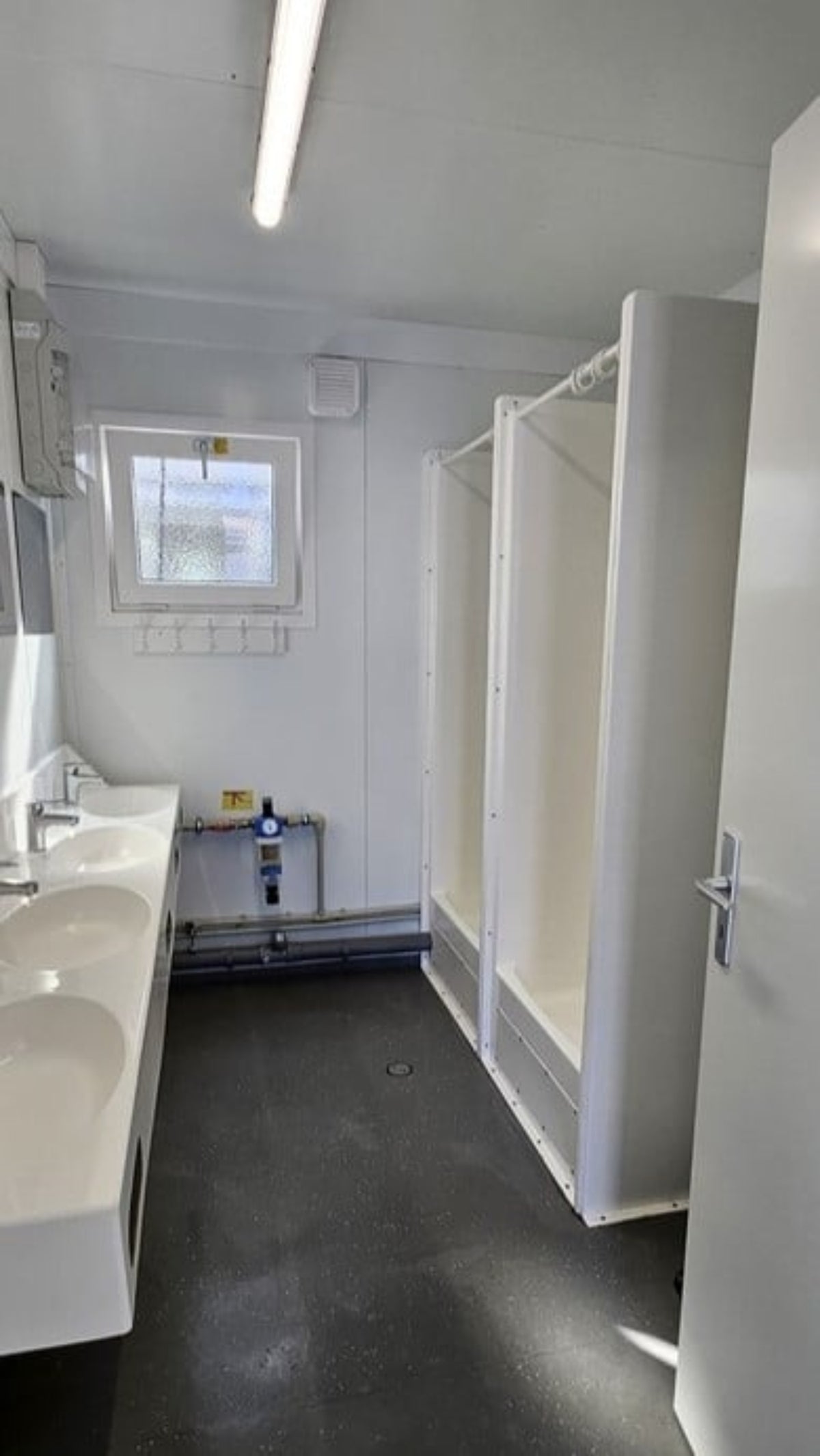 WC / Duschcontainer 20'