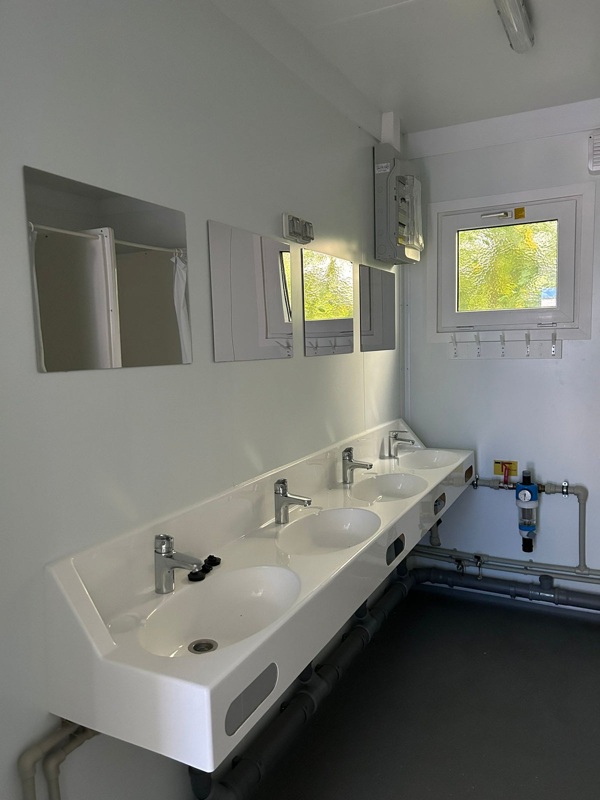 20‘ Duschcontainer